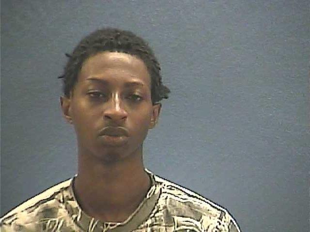 Michael Deshawn Lewis mugshot